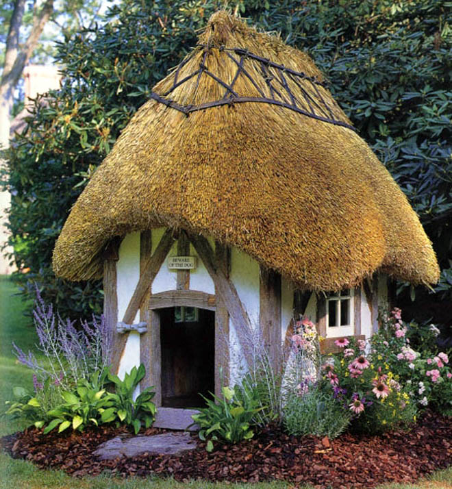 dog house plans thatched