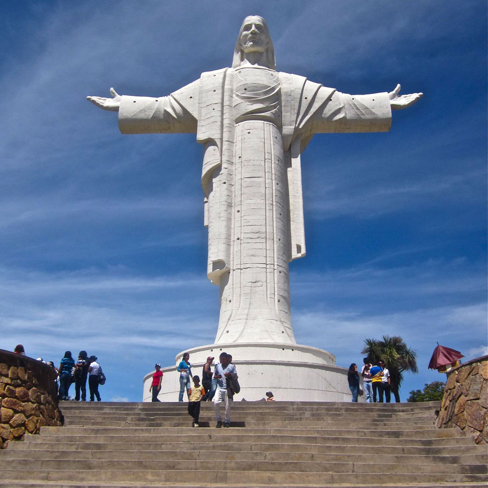 tallest statue jesus bolivia0