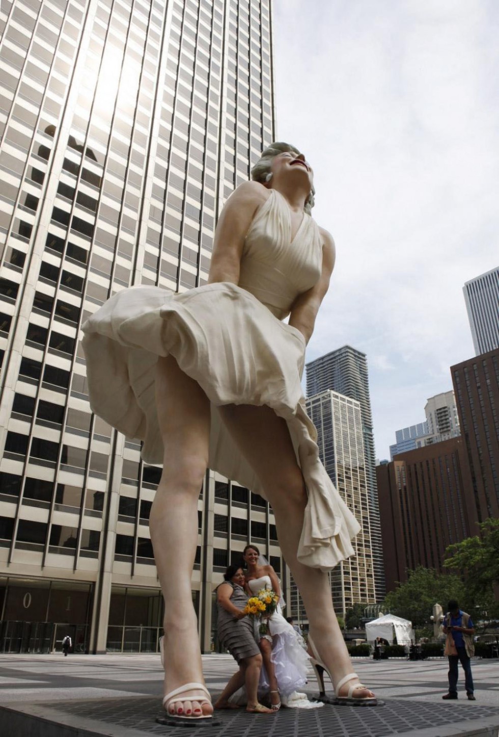 tallest statue marilyn monroe chicago0