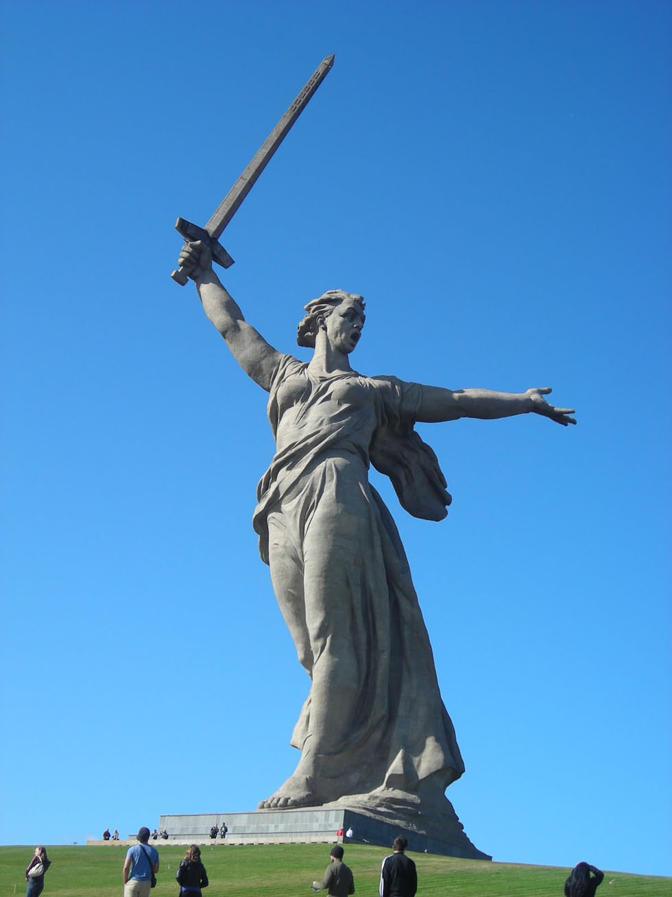 tallest statue rodina matzovyot russia