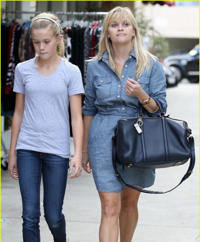 reese witherspoon kid facial similar features