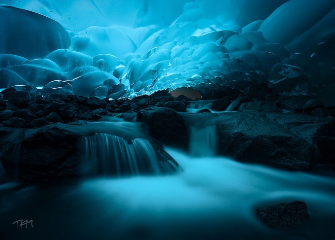 mendenhall ice caves photography