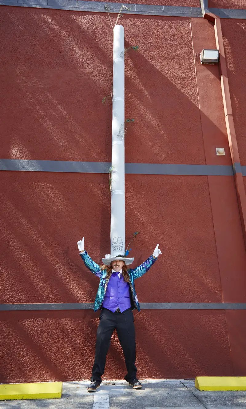 funny world record longest hat by odilon ozare