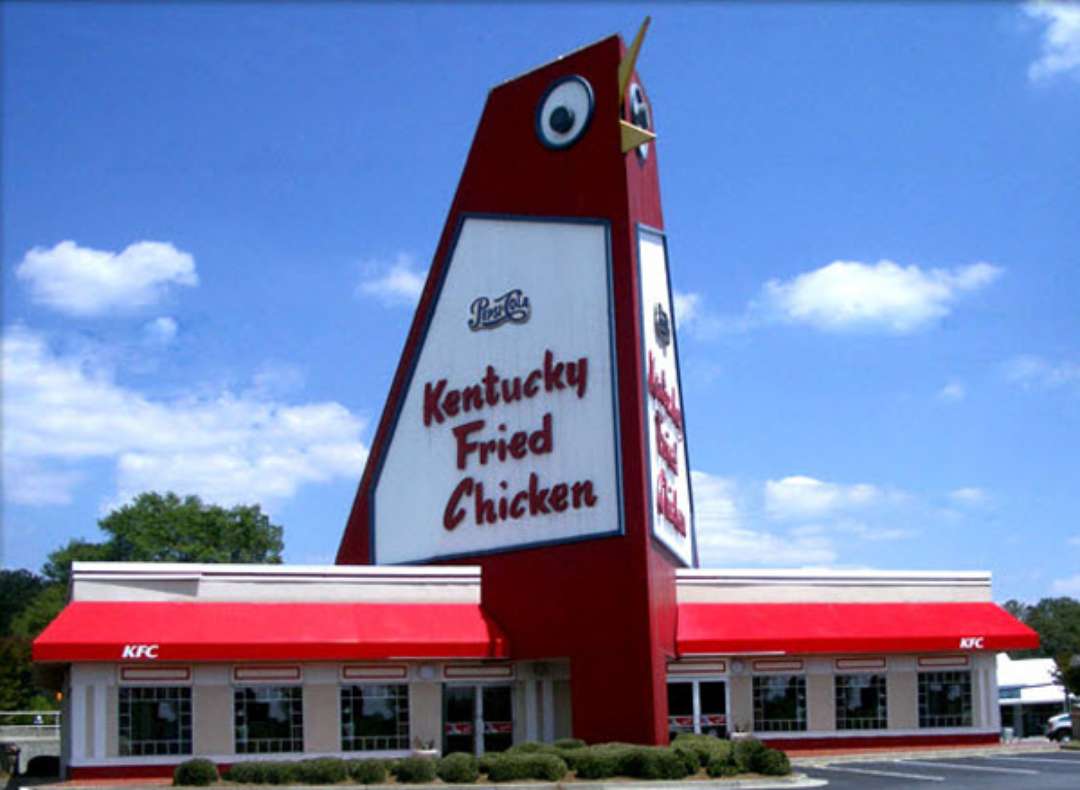 big chicken novelty architecture