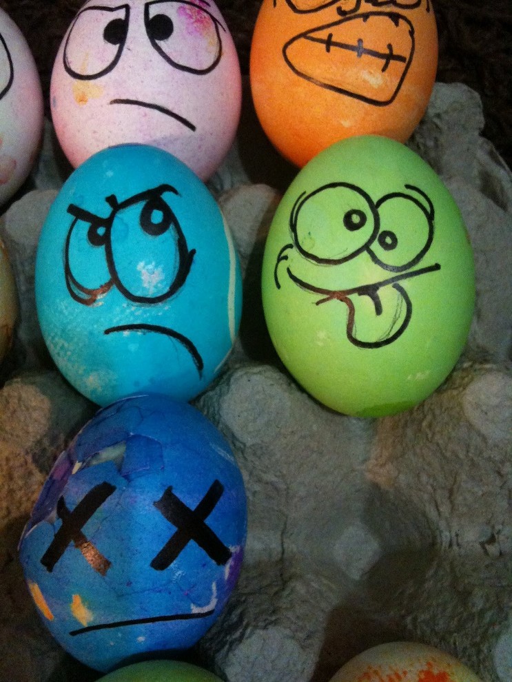 17-funny-egg-art-drawing.jpg