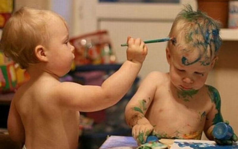funny twin kid paintings