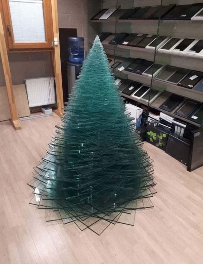 creative glass christmas tree decoration idea