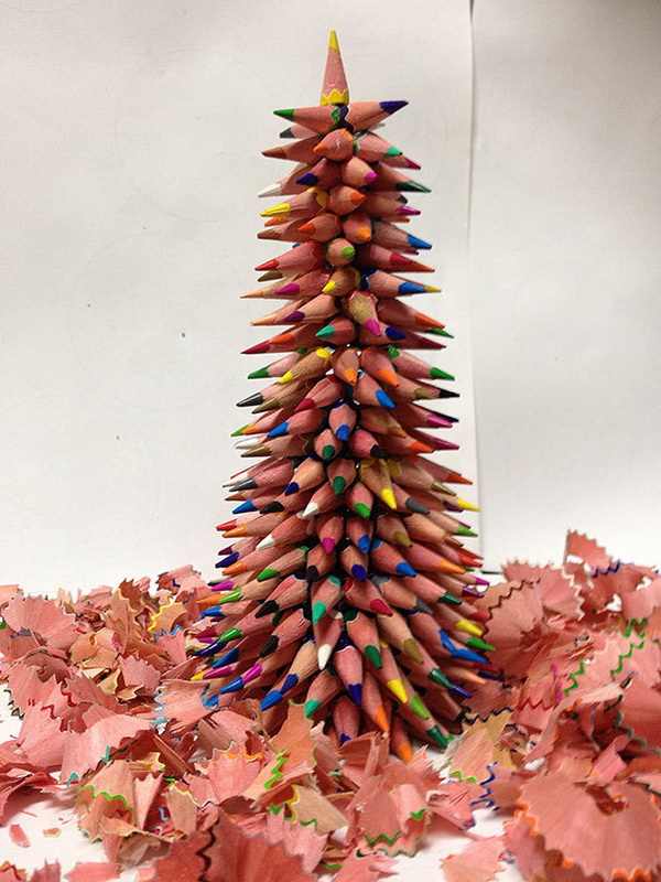 creative pencil christmas tree decoration idea