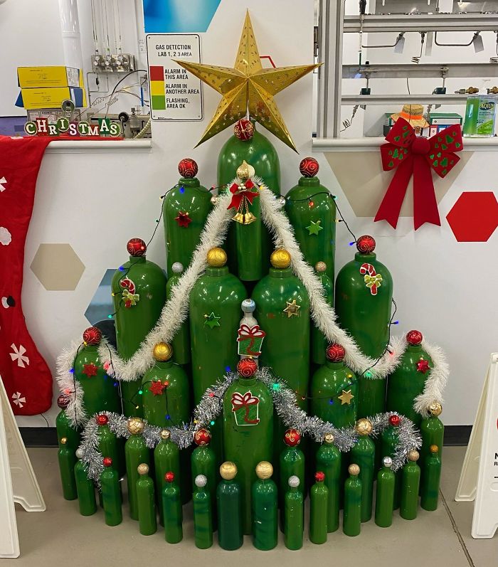 creative bottle christmas tree decoration idea